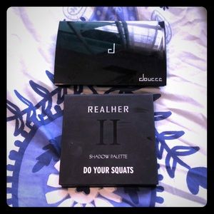 Neutral tone eyeshadow palettes